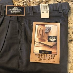 Men’s Haggar casual pants